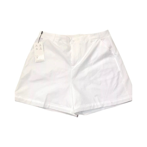Walter Hagen Pants - Walter Hagen Women's Clubhouse Traditional 5” Seersucker Golf Shorts Size 2 NWT